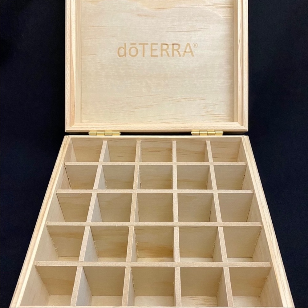 doTERRA Wooden Essential oils storage box